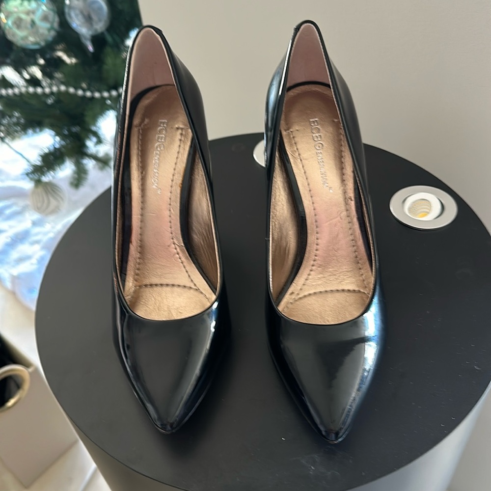 BCBG Black Leather Patent Pumps